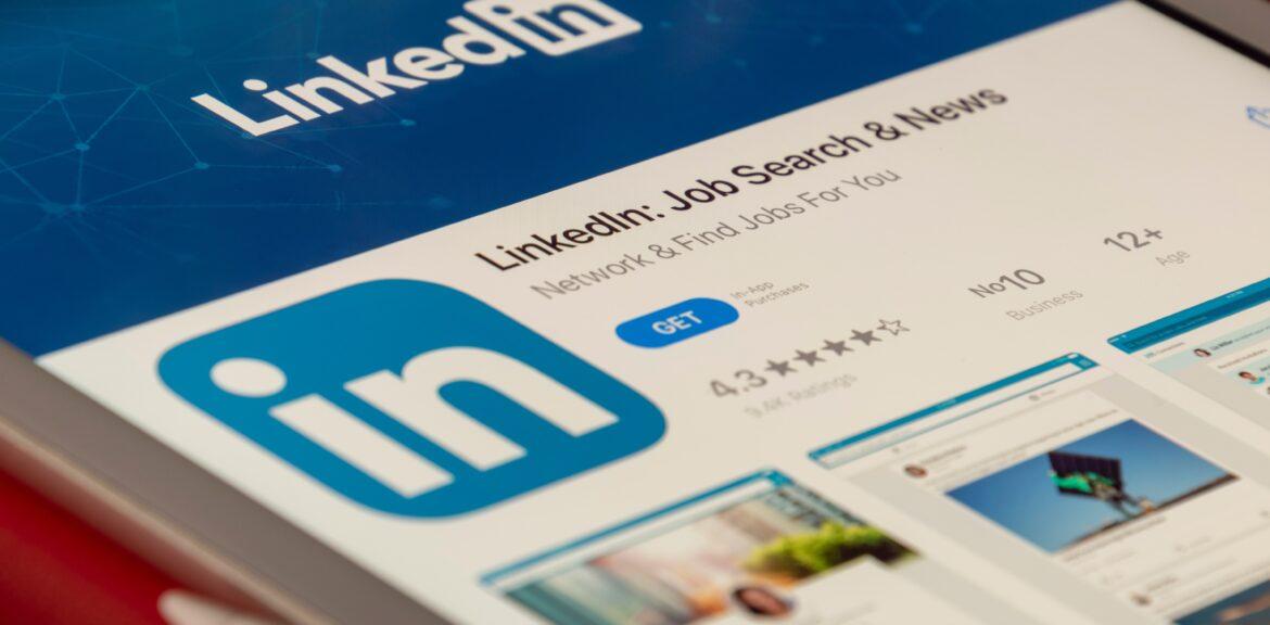 benefits of linkedin premium for professional services